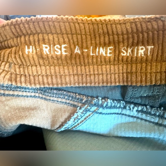 American Eagle Outfitters corduroy Multi-Color Mini Skirt Size 4 NWT - Picture 5 of 5